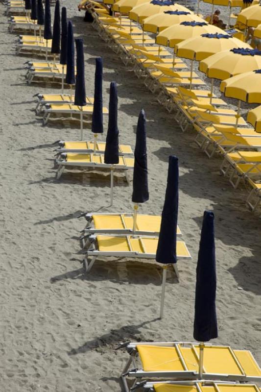 Playa de Monterosso, Cinque Terre, Liguria, Italy,...