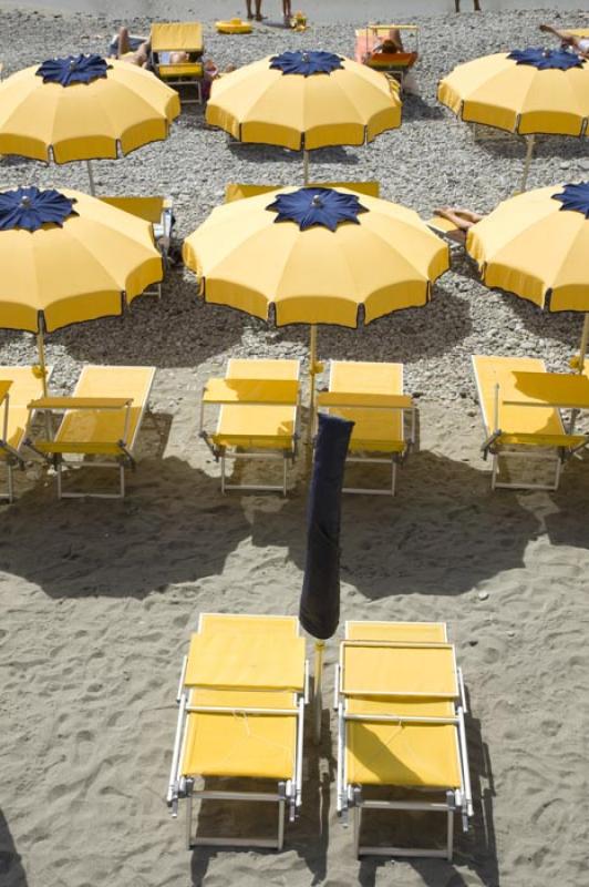 Playa de Monterosso, Cinque Terre, Liguria, Italy,...