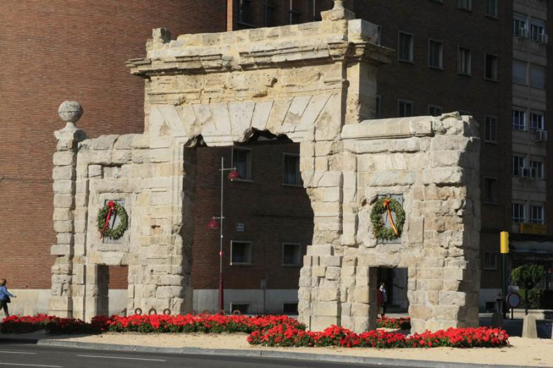 Puerta del Carmen, Zaragoza, Aragon, EspaÃ±a, Eu...