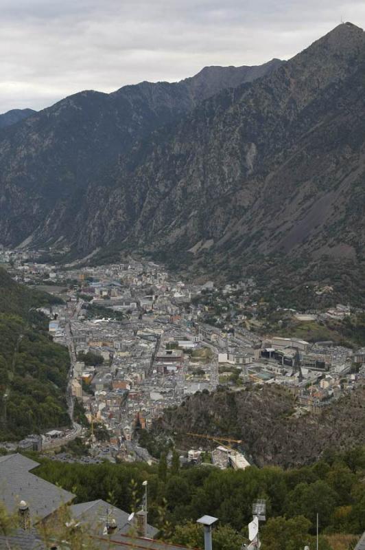 Panoramica de Santa Coloma de Andorra, Andorra, An...