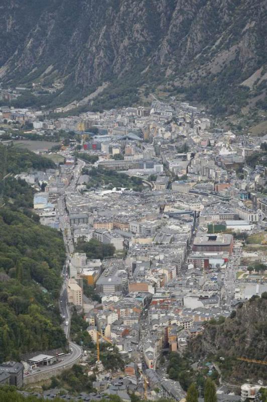 Panoramica de Santa Coloma de Andorra, Andorra, An...