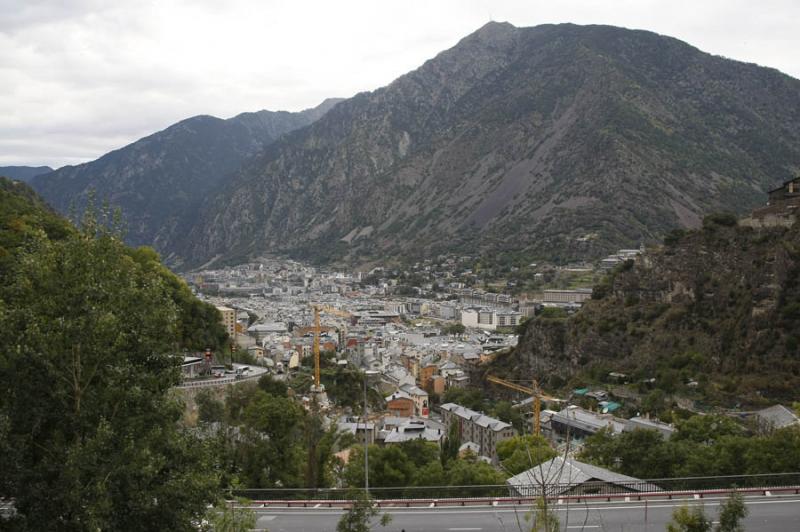 Panoramica de Santa Coloma de Andorra, Andorra, An...