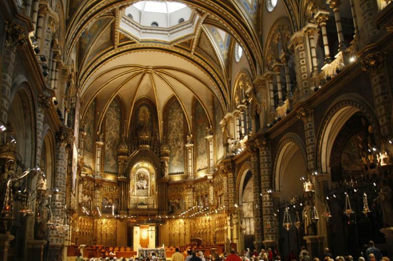 Interior de la Basilica de Montserrat, Monserrat, ...