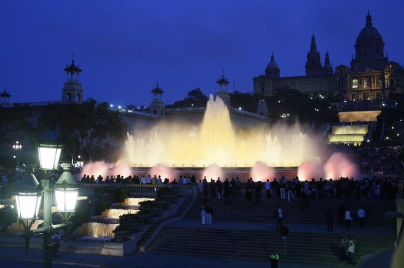 Fuente Magica de Montjuic, Barcelona, CataluÃ±a,...