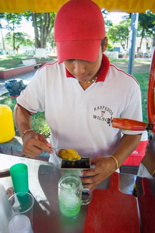 Preparacion del Cholado, Cali, Valle del Cauca, Co...