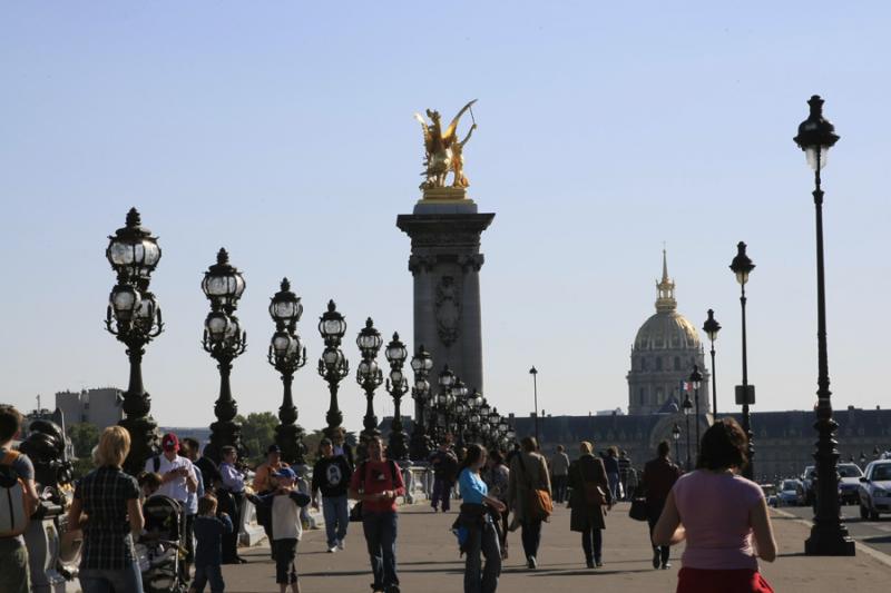 Puente Alejandro III, Paris, Francia, Europa Occid...