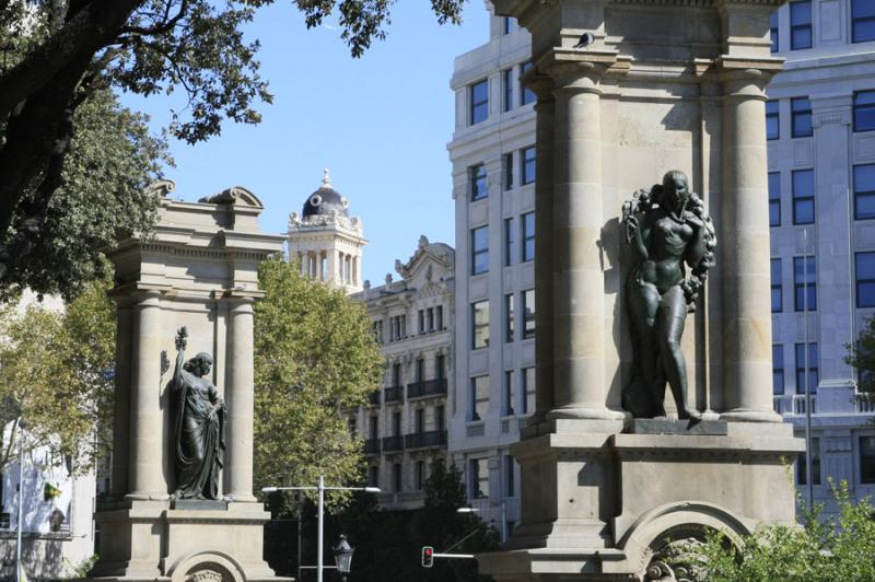 Esculturas en Barcelona, CataluÃ±a, Europa Occid...