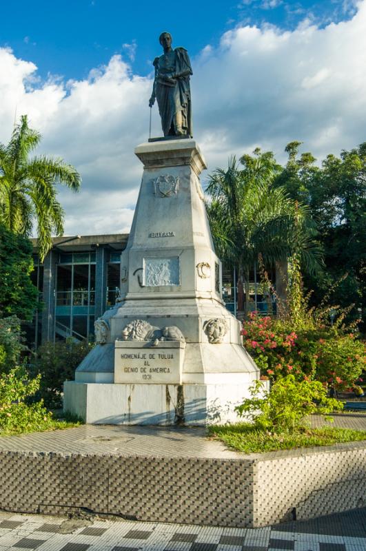 Monumento a Simon Bolivar, Tulua, Valle del Cauca,...