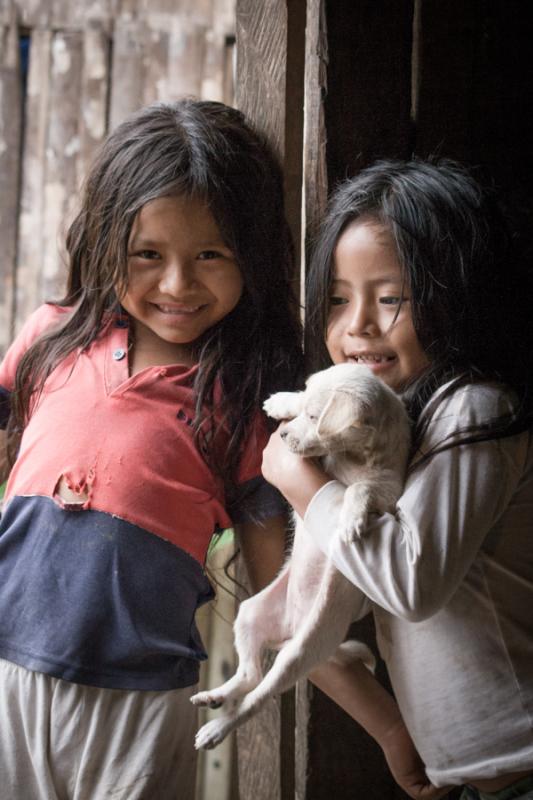 Niñas Sonriendo, Quito, Ecuador, South America