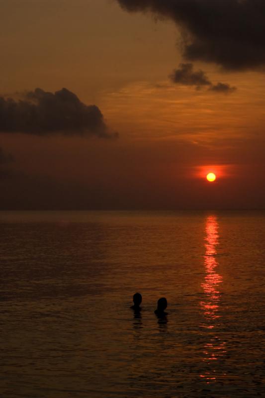 Ocaso en el Mar