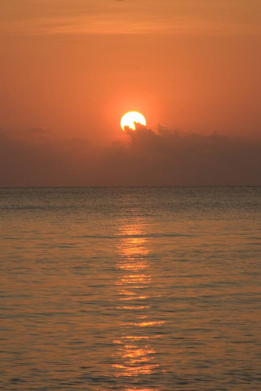 Ocaso en el Mar