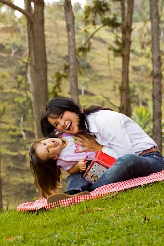 Madre e Hija en el Campo