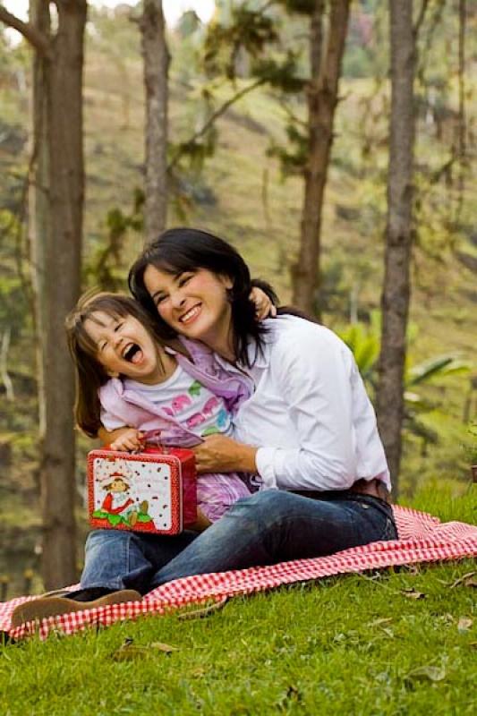 Madre e Hija en el Campo