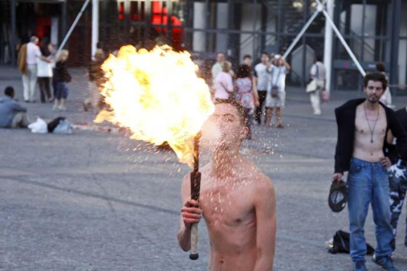 Traga Fuego, Paris, Francia, Europa Occidental