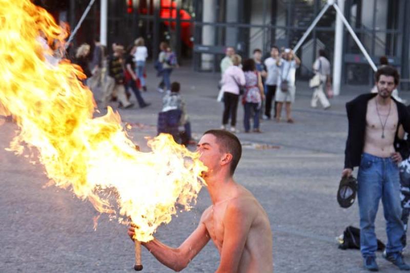 Traga Fuego, Paris, Francia, Europa Occidental