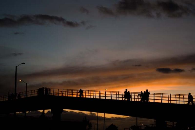 Puente Peatonal Calle 90, Bogota, Cundinamarca, Co...