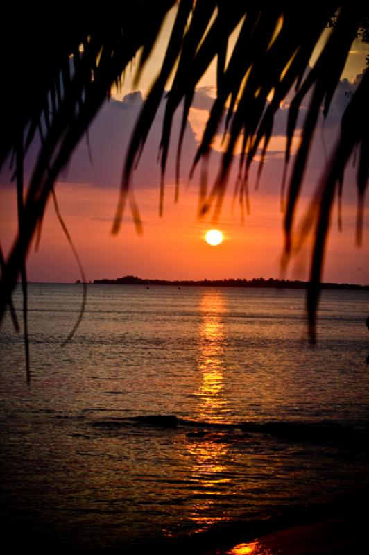 Ocaso en el Golfo de Morrosquillo, Archipielago Sa...