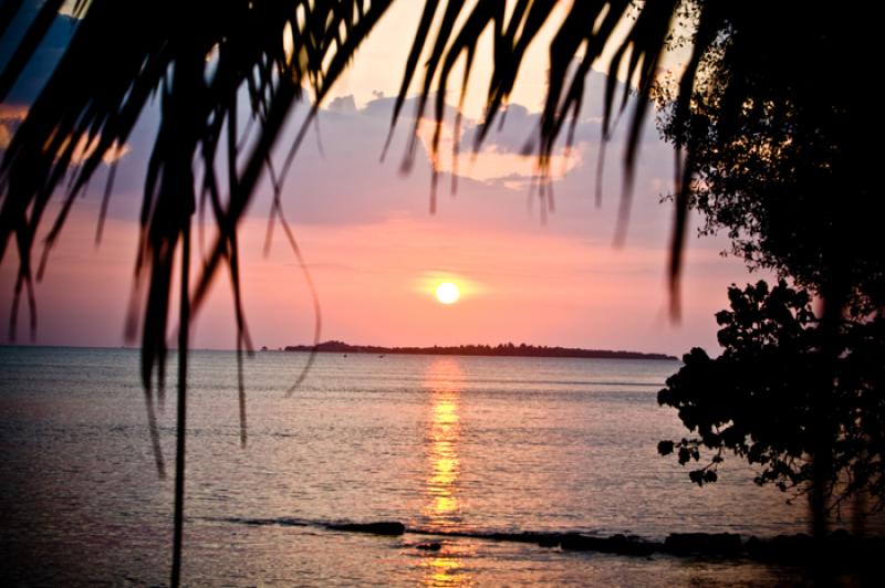 Ocaso en el Golfo de Morrosquillo, Archipielago Sa...