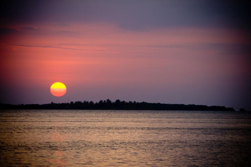 Ocaso en el Golfo de Morrosquillo, Archipielago Sa...