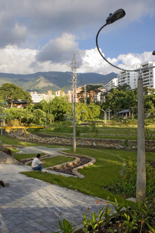 Parque Lineal La Presidenta, Poblado, Medellin, An...