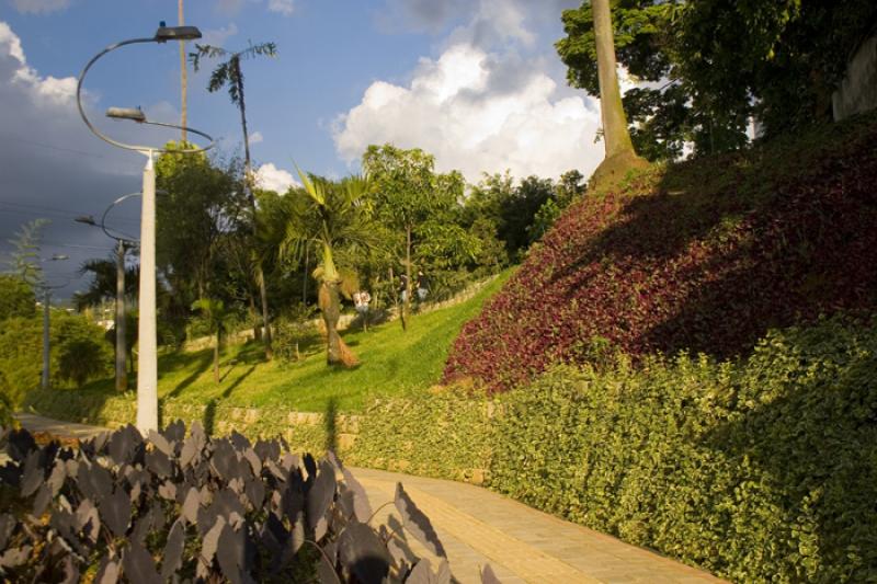 Parque Lineal La Presidenta, Poblado, Medellin, An...