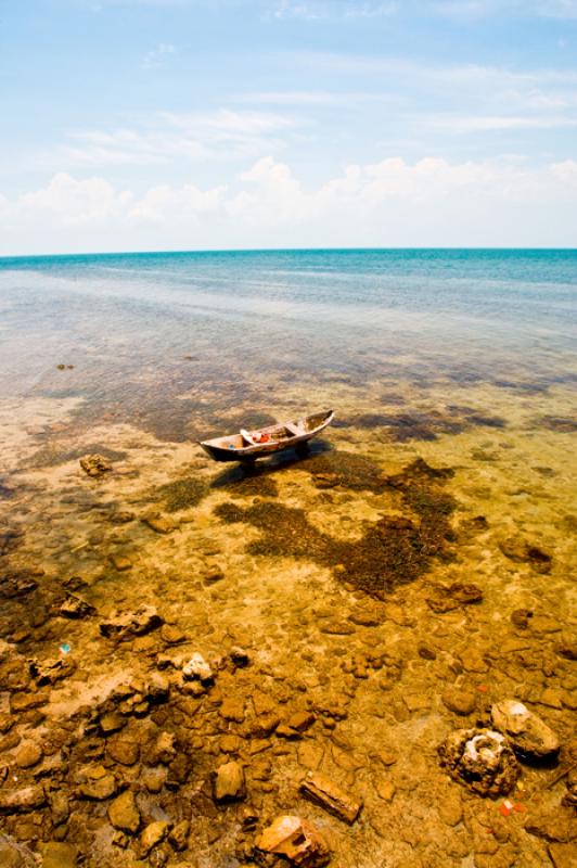 Canoa en el Mar, Islas de Rosario, Cartagena, Boli...