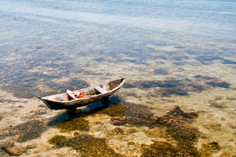 Canoa en el Mar, Islas de Rosario, Cartagena, Boli...