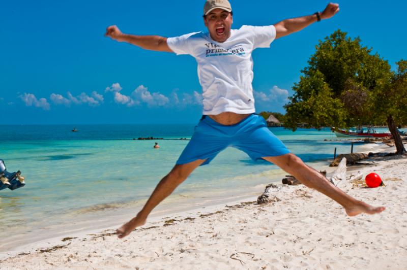 Hombre Saltando, Isla Tintipan, Golfo de Morrosqui...