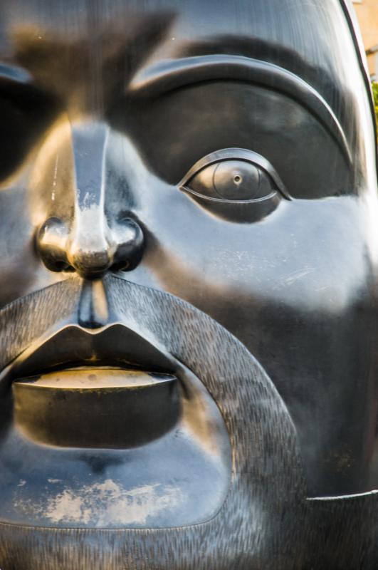 Cabeza Fernando Botero, Plaza Botero, Medellin, An...