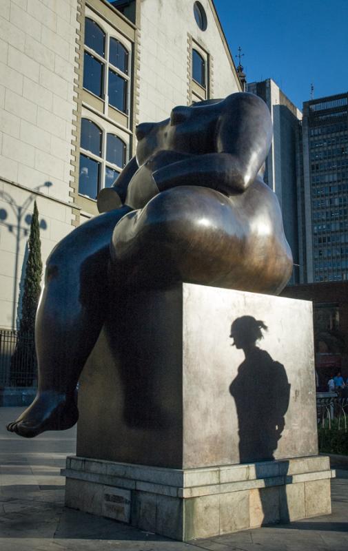 Mujer Sentada Fernando Botero, Plaza Botero, Medel...