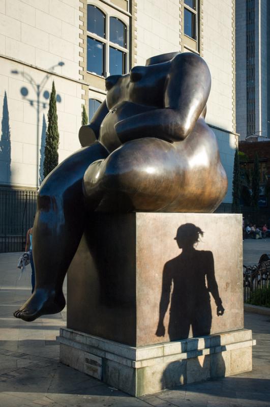 Mujer Sentada Fernando Botero, Plaza Botero, Medel...