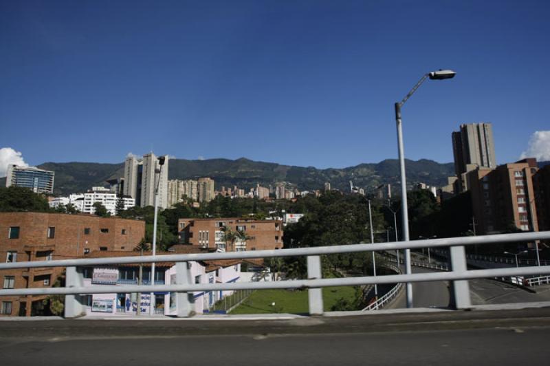 Puente de Aguacatala, Medellin, Antioquia, Colombi...