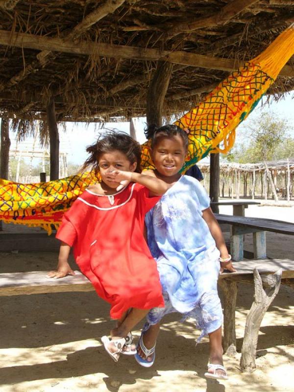 NiÃ±as Wayuu, Cabo de la Vela, Peninsula de la G...