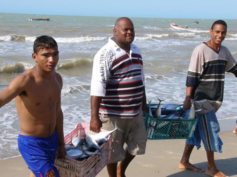 Hombres en la Playa, Riohacha, La Guajira, Colombi...