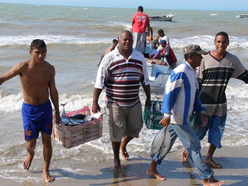 Hombres en la Playa, Riohacha, La Guajira, Colombi...