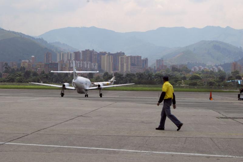 Aeropuerto Enrique Olaya Herrera, Medellin, Antioq...