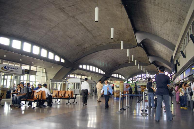 Aeropuerto Enrique Olaya Herrera, Medellin, Antioq...