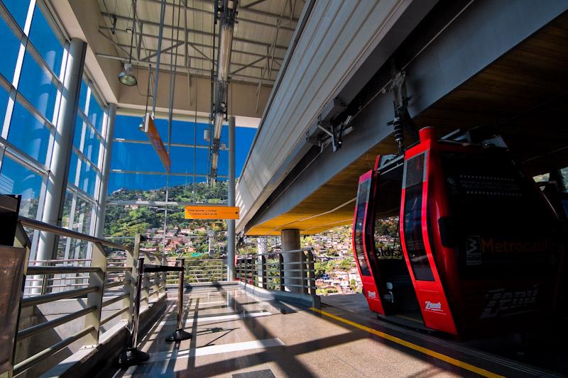 Estacion Juan XXIII, Medellin, Antioquia, Colombia