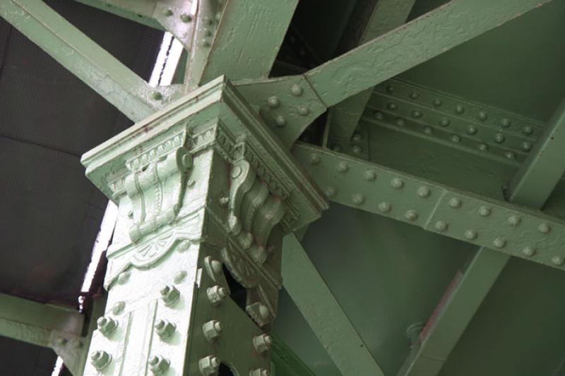 Columna de un Puente, Tokio, Japon, Este de Asia