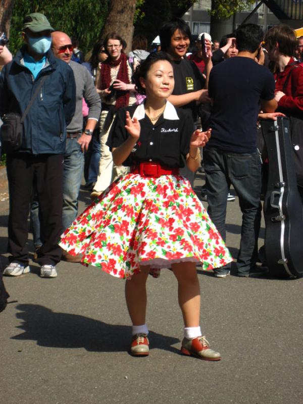 Mujer Bailando, Harajuku, Tokio, Japon, Este de As...