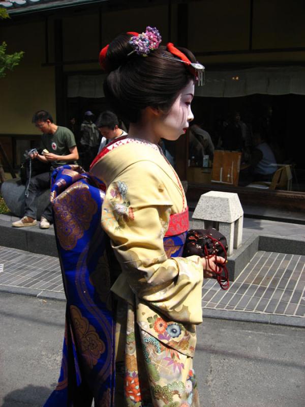 Mujer Maiko, Gion, Kioto, Prefectura, Honshu, Japo...