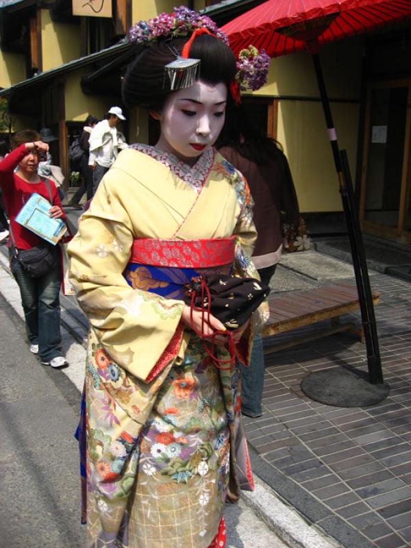 Mujer Maiko, Gion, Kioto, Prefectura, Honshu, Japo...