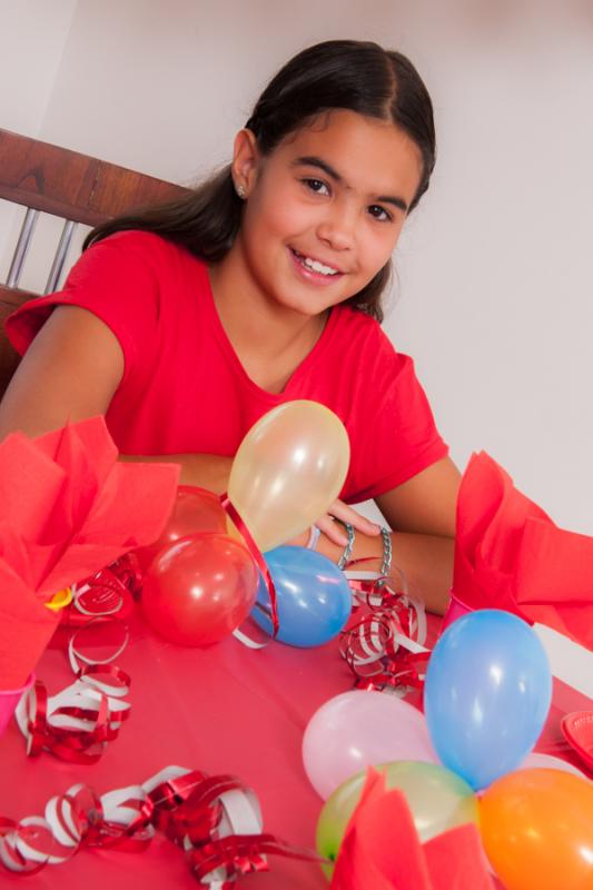 Niña en Cumpleaños