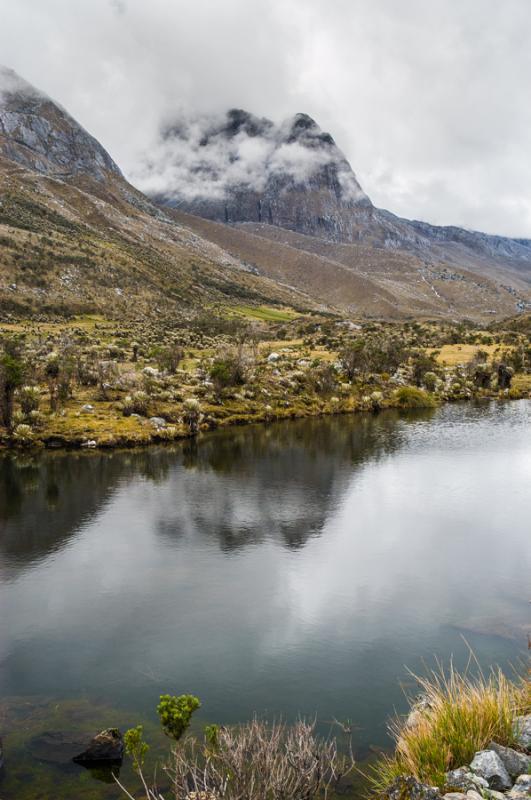 Laguna del Otun, Parque Nacional Natural Los Nevad...