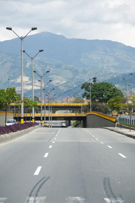 Avenida San Juan, Medellin, Antioquia, Colombia