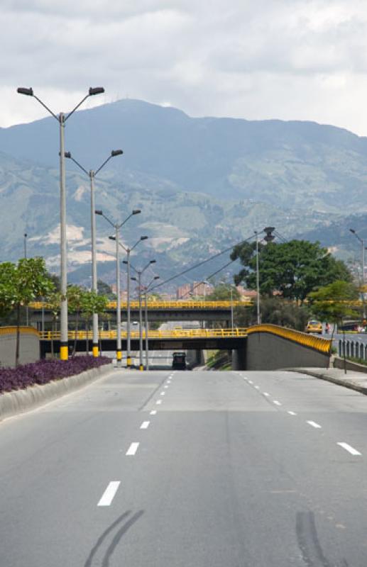 Avenida San Juan, Medellin, Antioquia, Colombia