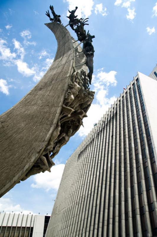 Monumento a la Raza, Medellin, Antioquia, Colombia