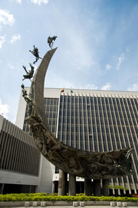 Monumento a la Raza, Medellin, Antioquia, Colombia