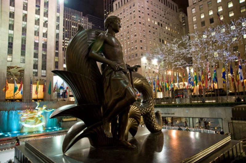 Escultura en Rockefeller Center, Midtown, Manhatta...