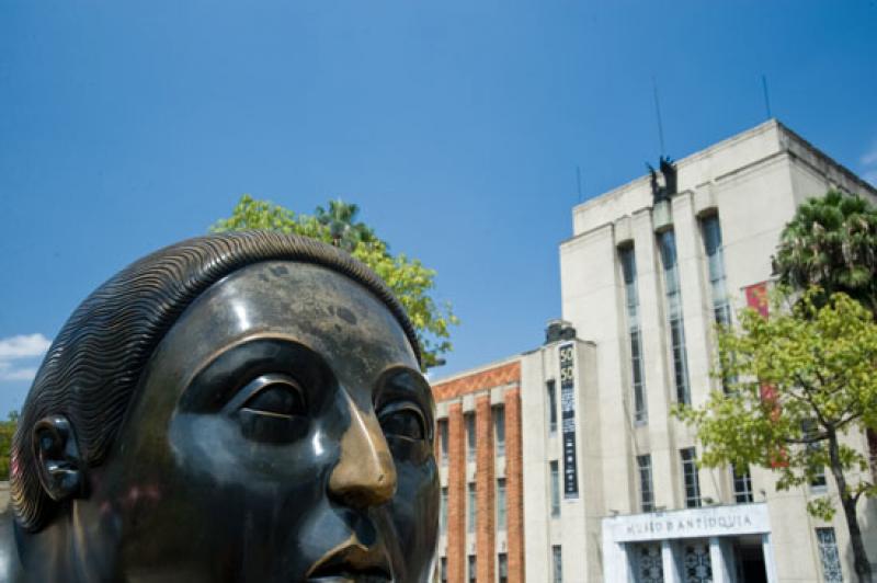 Museo de Antioquia, Mujer con Fruta, Medellin, Ant...